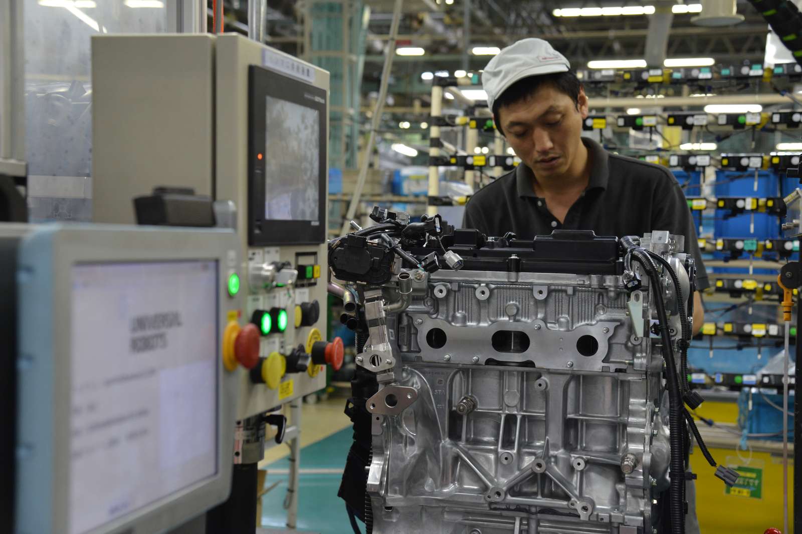 优傲机器人助力日本汽车工厂自动化